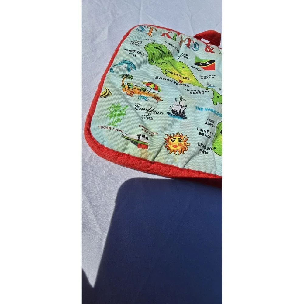 Rockin Gear St. Kitts and Nevis cotton souvenir map apron And Matching Mit